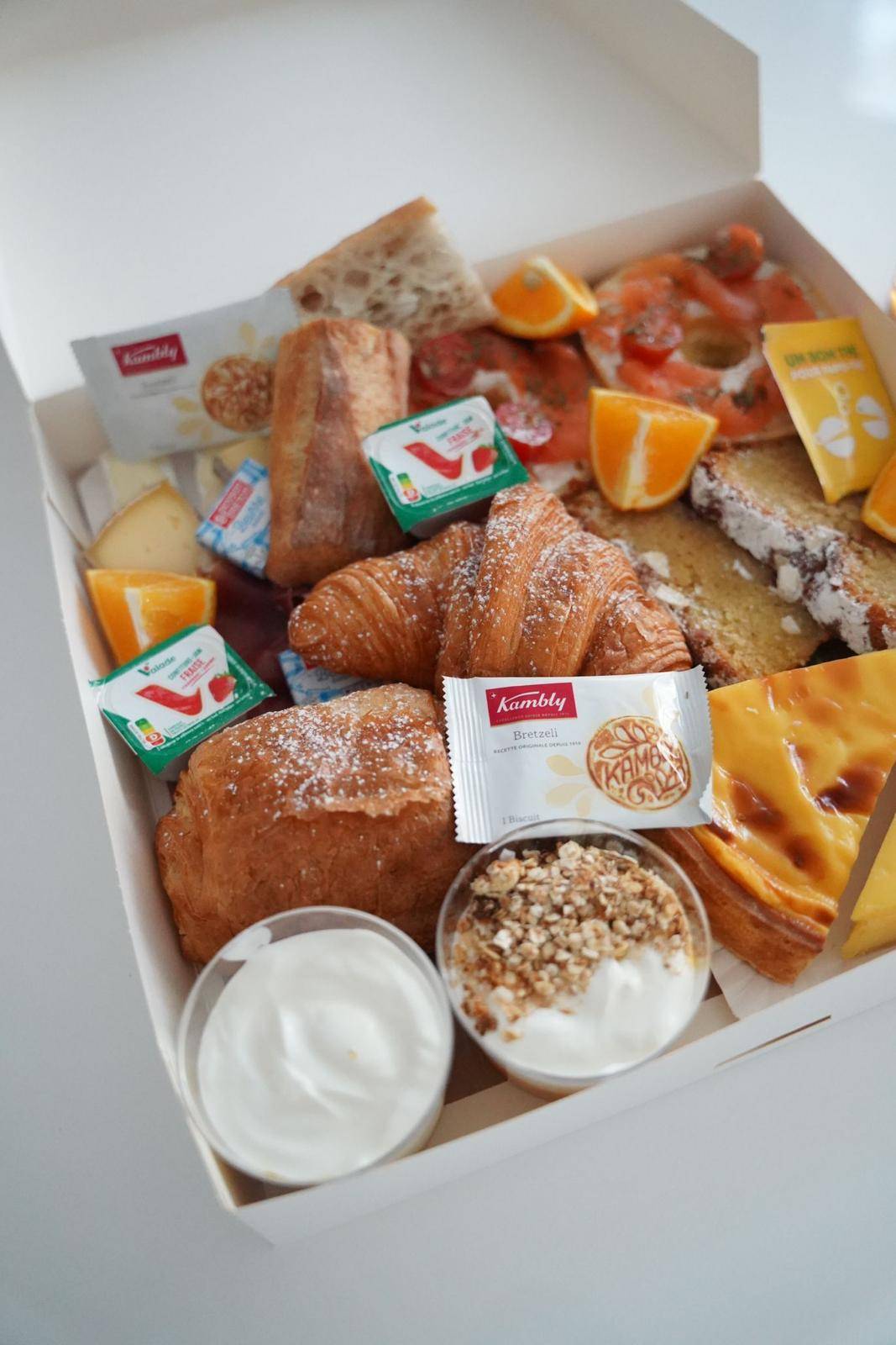 Brunch CocoonBox - Livraison de brunchs à Clermont-Ferrand et agglomération | Contenu de la Box « Délicieuse » Duo à 41 €