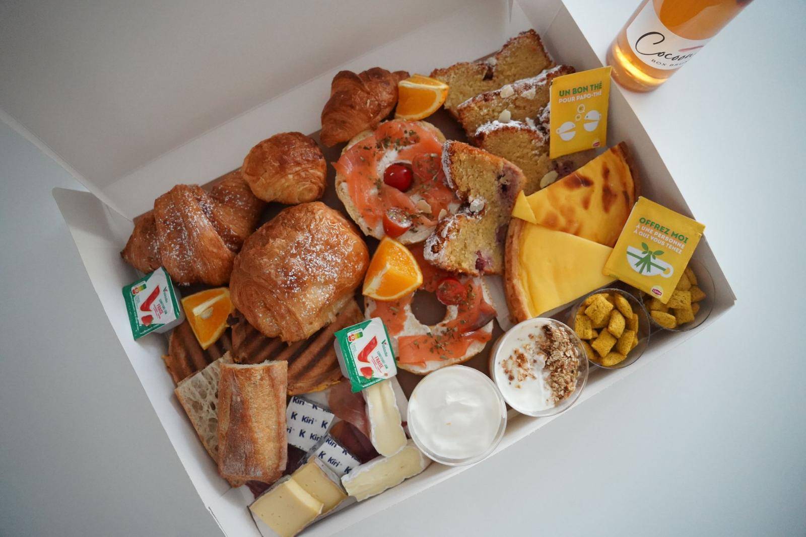 Brunch CocoonBox - Livraison de brunchs à Clermont-Ferrand et agglomération | Contenu de la Box « Délicieuse » Family à 51 €