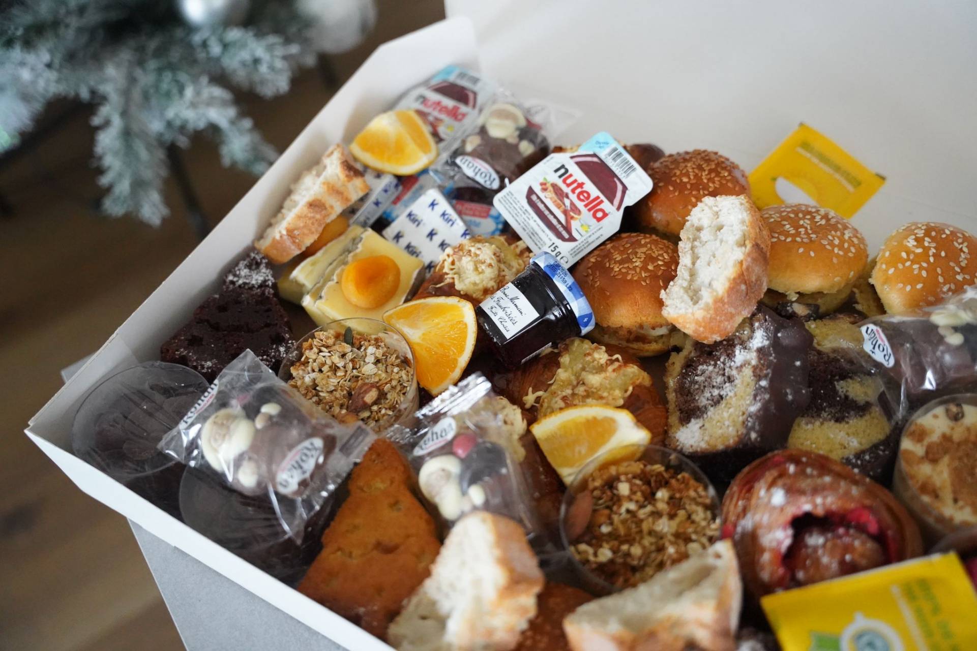 Brunch CocoonBox - Livraison de brunchs à Clermont-Ferrand et agglomération | Contenu de la « Christmas Box » Family à 53 €